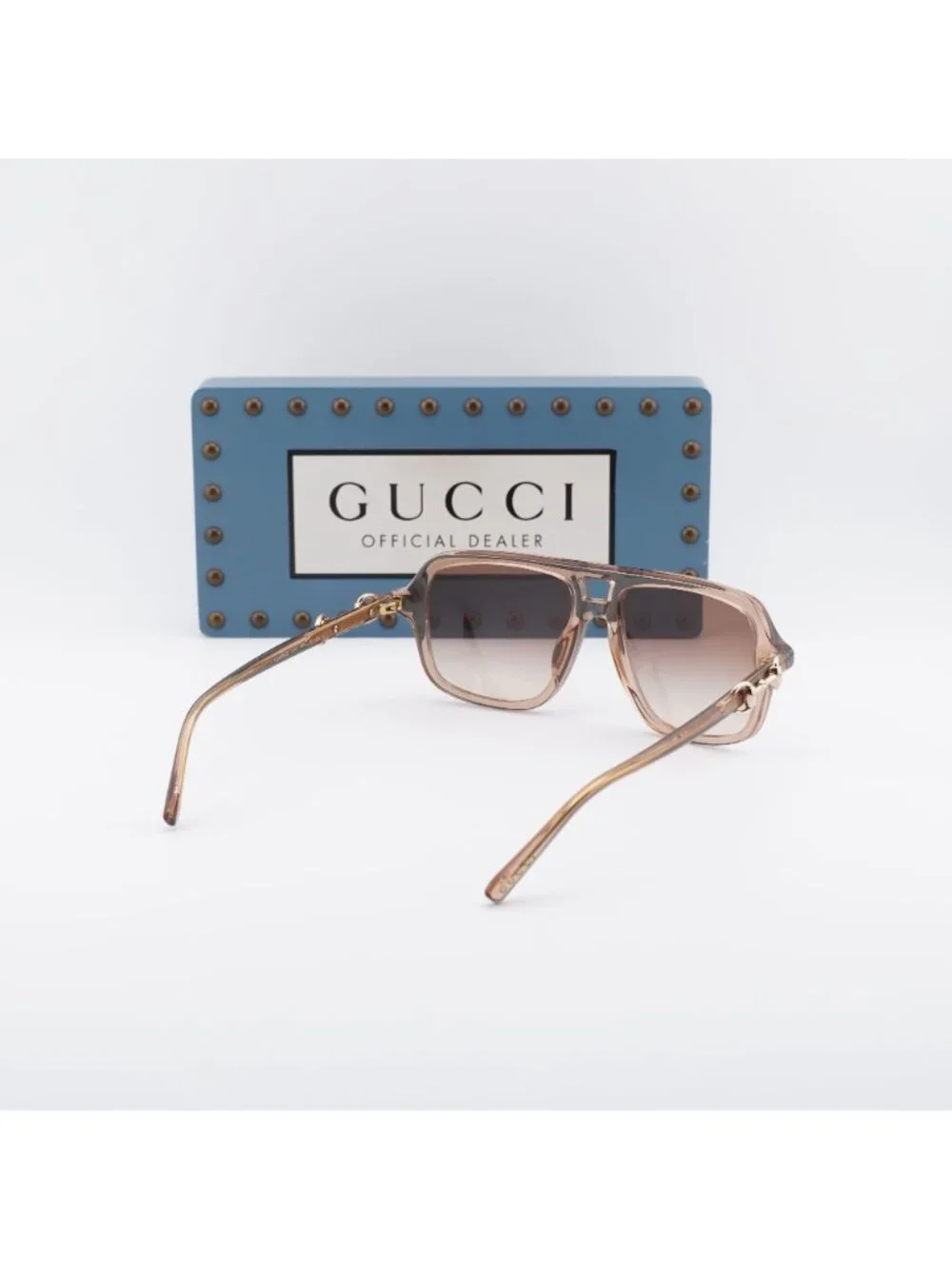 Gucci model gg2052s